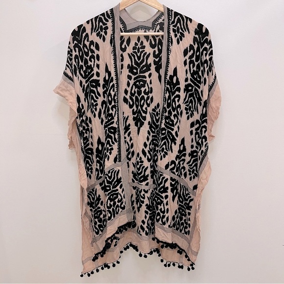 Soft silky damask pink pattered caftan robe wrap - Picture 1 of 5